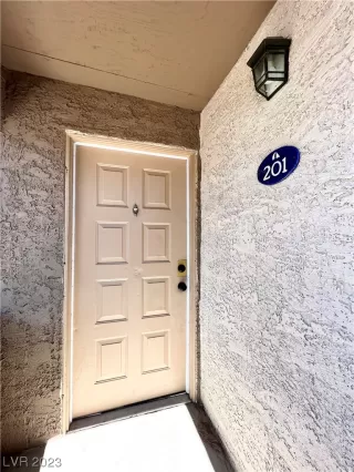 Photo #2: 2528494 Listing 