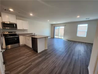 Photo #3: 2528504 Listing 