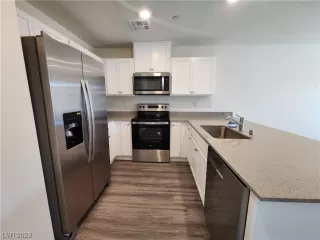 Photo #5: 2528504 Listing 