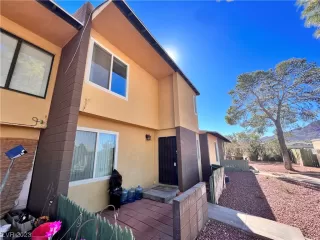 Photo #2: 2528568 Listing