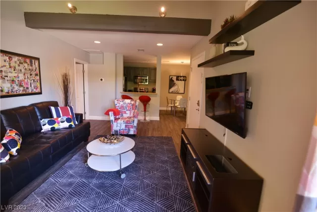 MLS: 2528610 Condo For Sale