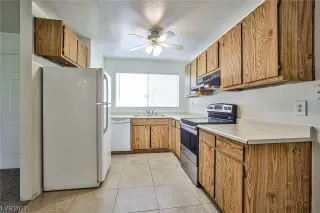 Photo #3: 2528641 Listing 