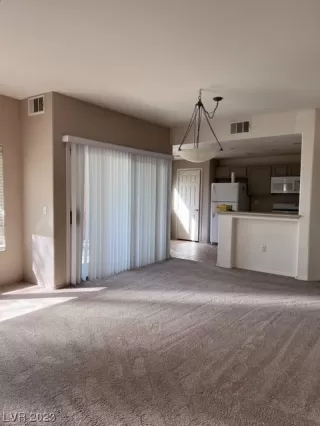 Photo #4: 2528661 Listing 