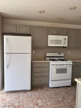 Photo #6: 2528661 Listing 