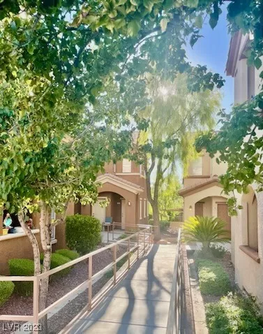 MLS: 2528722 Condo For Sale