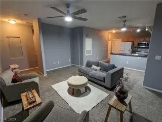 Photo #5: 2528722 Listing