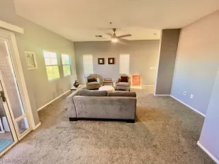 Photo #6: 2528722 Listing