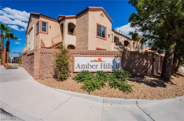MLS: 2528734 Condo For Sale