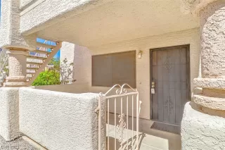 Photo #2: 2528747 Listing