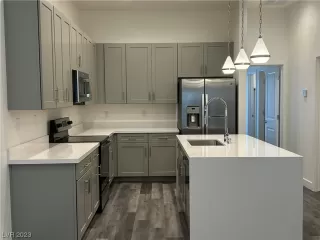 Photo #4: 2528782 Listing 