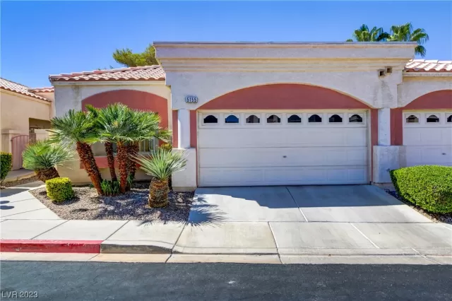 MLS: 2528791 Condo For Sale