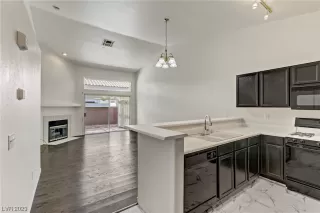 Photo #1: 2528791 Listing 