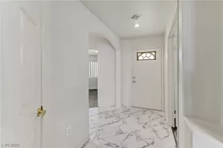 Photo #5: 2528791 Listing 