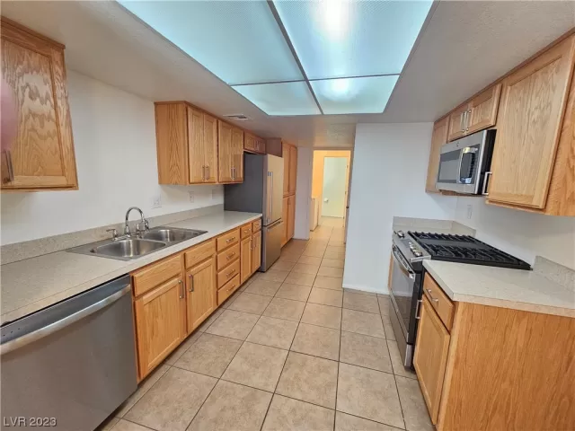 MLS: 2528798 Condo For Sale