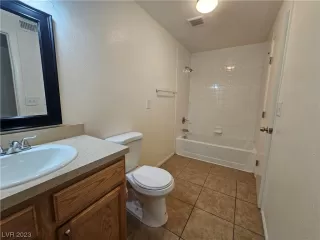 Photo #3: 2528798 Listing