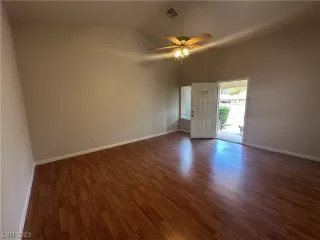 Photo #3: 2528812 Listing 