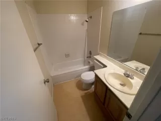 Photo #3: 2528849 Listing