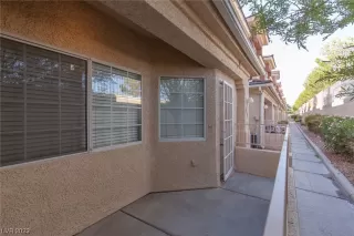 Photo #1: 2528859 Listing 