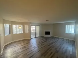 Photo #2: 2528882 Listing 