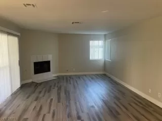 Photo #4: 2528882 Listing 