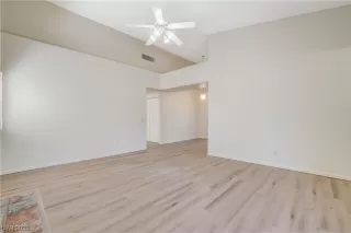 Photo #5: 2528897 Listing 