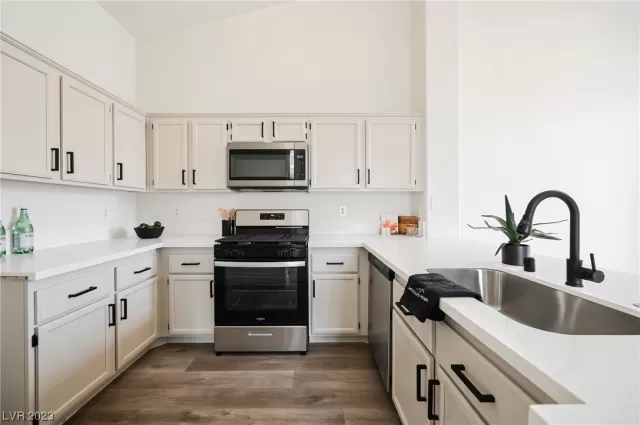 MLS: 2528907 Condo For Sale