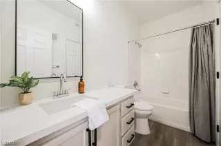 Photo #3: 2528907 Listing 