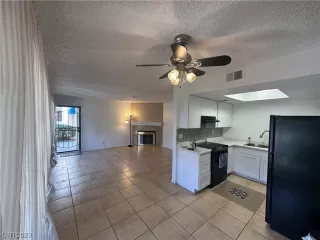 Photo #3: 2528915 Listing 