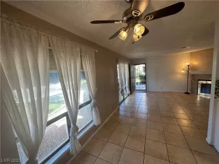 Photo #6: 2528915 Listing 