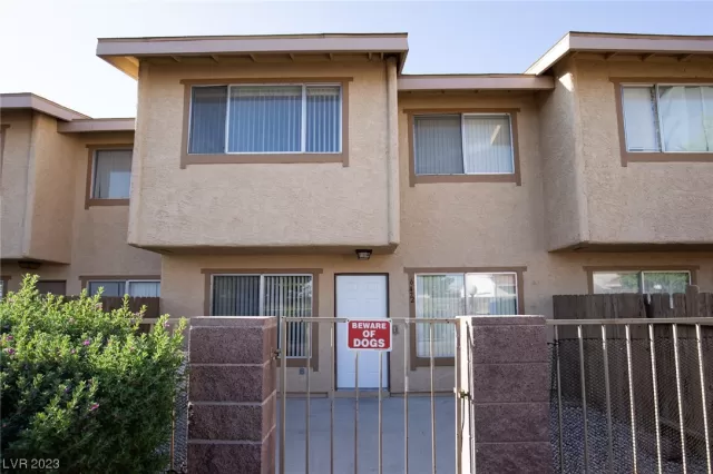 MLS: 2528922 Condo For Sale