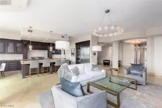 Photo #4: 2528931 Listing 