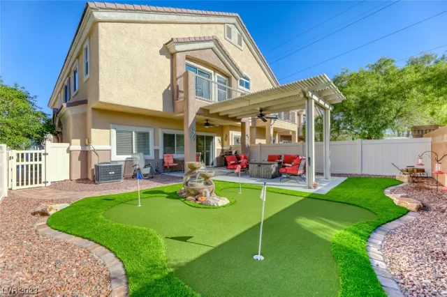 MLS: 2528974 Condo For Sale