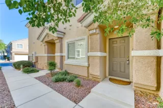 Photo #4: 2528974 Listing