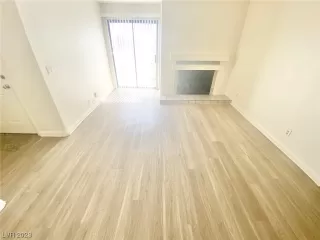 Photo #1: 2528975 Listing 