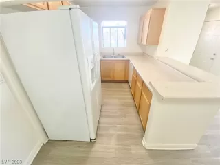 Photo #4: 2528975 Listing 