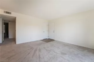 Photo #6: 2528978 Listing 