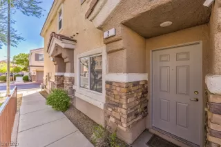 Photo #1: 2528997 Listing 