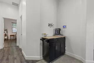 Photo #4: 2528999 Listing 