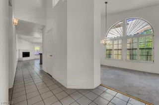 Photo #3: 2529032 Listing