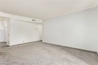 Photo #3: 2529039 Listing 