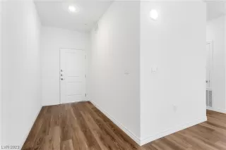 Photo #2: 2529051 Listing 