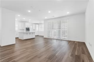 Photo #3: 2529051 Listing 