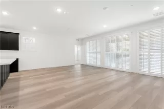 Photo #3: 2529053 Listing 