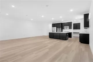 Photo #5: 2529053 Listing 