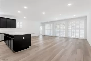 Photo #6: 2529053 Listing 