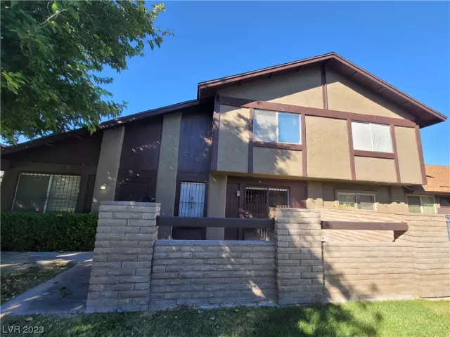 MLS: 2529079 Condo For Sale