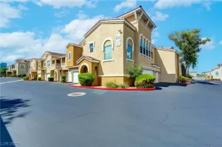 Photo #3: 2529082 Listing