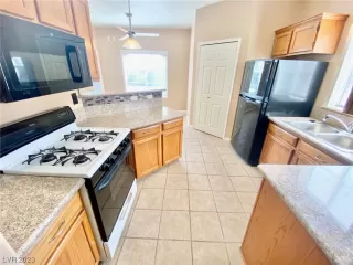 Photo #3: 2529087 Listing 