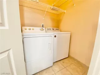 Photo #5: 2529087 Listing 