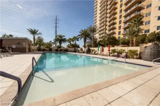 Photo #5: 2529127 Listing 